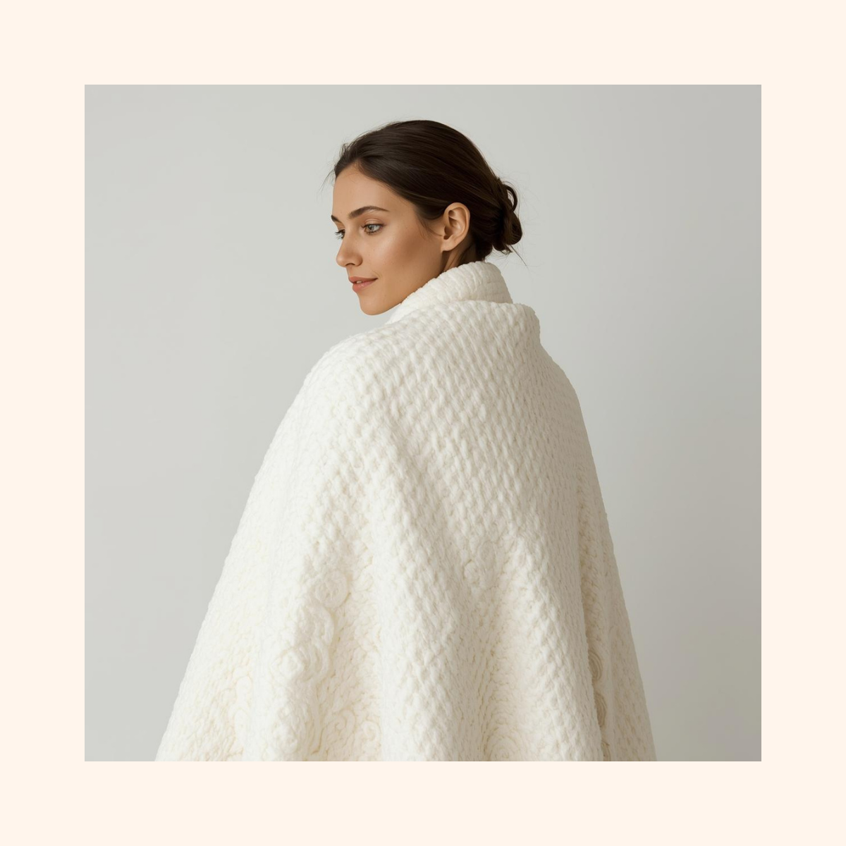 Serendipio Cozy Cloud Fleece Blanket