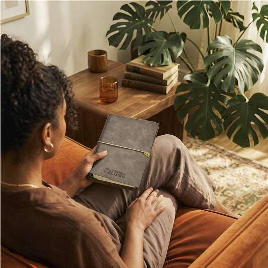 Serendipio Heritage Refillable A5 Ring-Bound Notebook